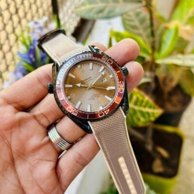 Omegha seamster