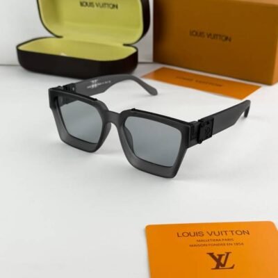 Luois vuton grey 65N