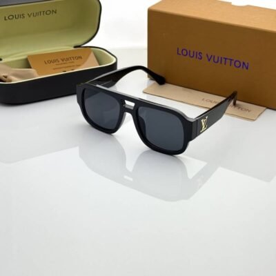 Loui Vuitton 6007 black black