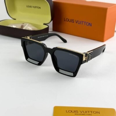 Luois vuton_gold_black_65n