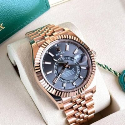 Role ex oyster perpetual Sky Dweller automatic rose black 106