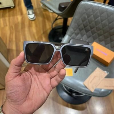 Loui vuitton 1984 matt grey