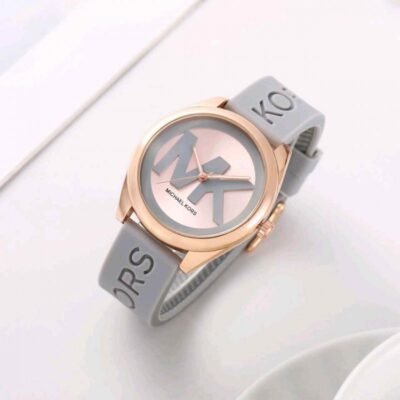 Michaae_l Kors Grey Belt