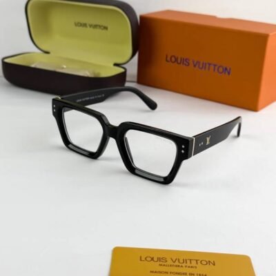 Loui_vuitton_black_plano_8263