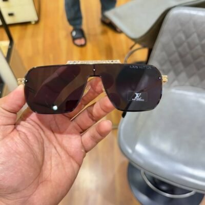 Loui vuitton 24027 gold black