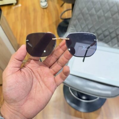 Loui vuitton 22077 gold black