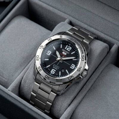 Seiko 5 Sports SRPB79J1