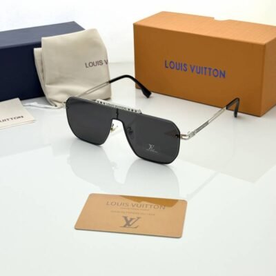 Loui Vuitton 24027 silver black
