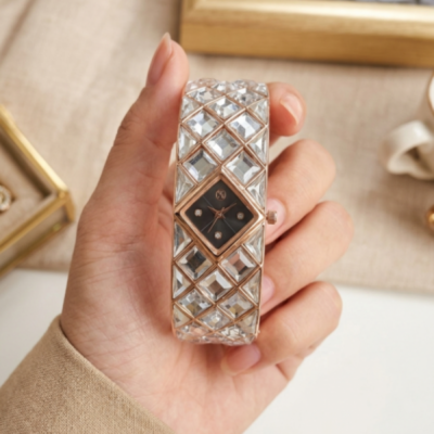Swarovsk Curiosa Rose Black 835