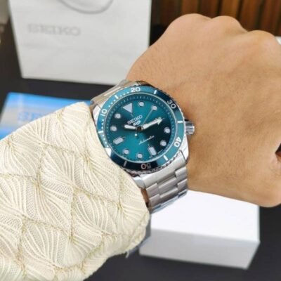 SEIKO AUTOMATIC M-715