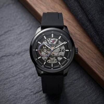 Tomm_y_Hilfig_eer Premium Automatic Silicon Black 238